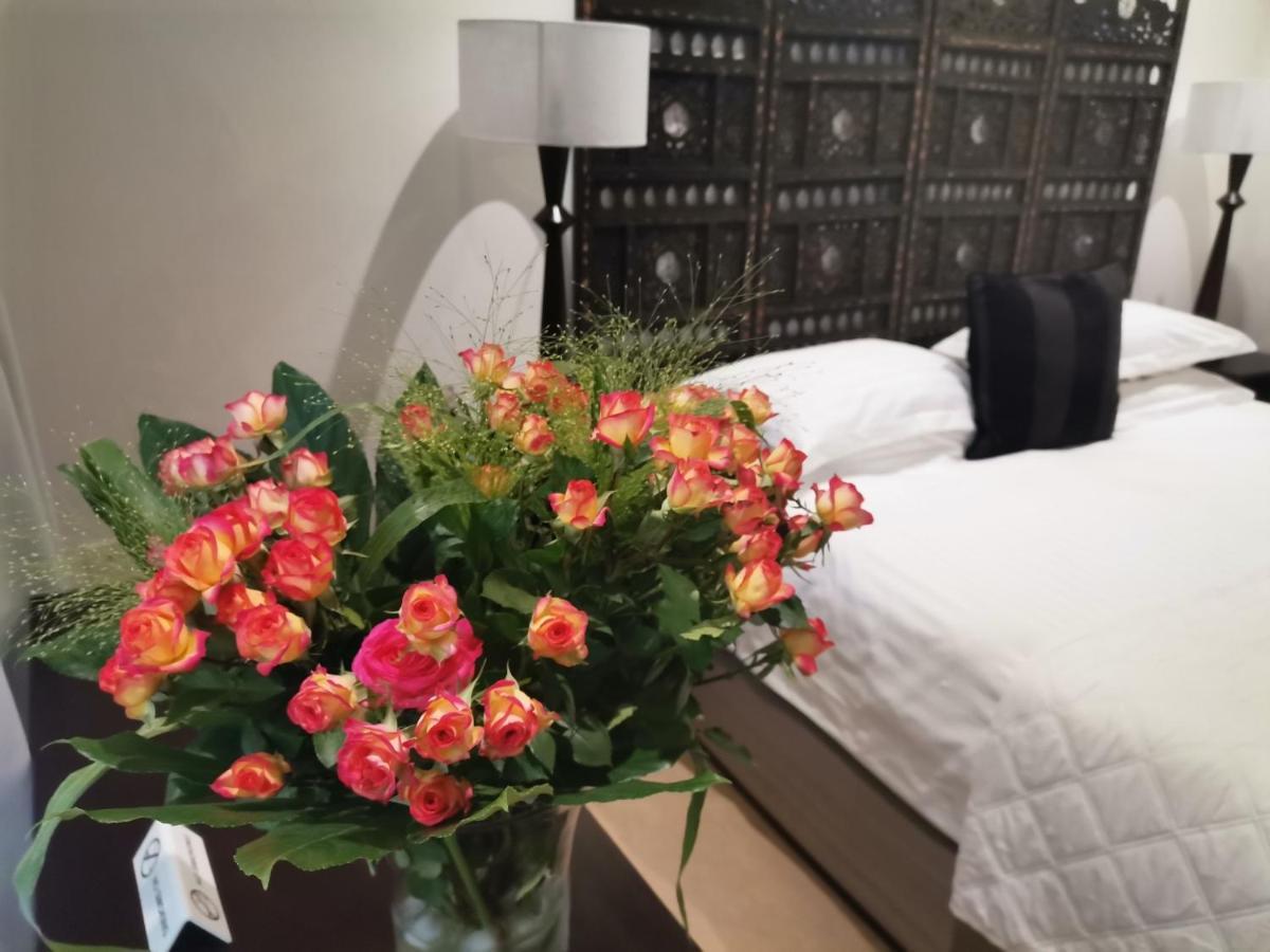 Rosebank Lodge Guesthouse By Claires Johannesburg Ngoại thất bức ảnh