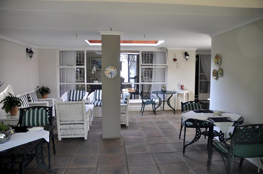 Rosebank Lodge Guesthouse By Claires Johannesburg Ngoại thất bức ảnh