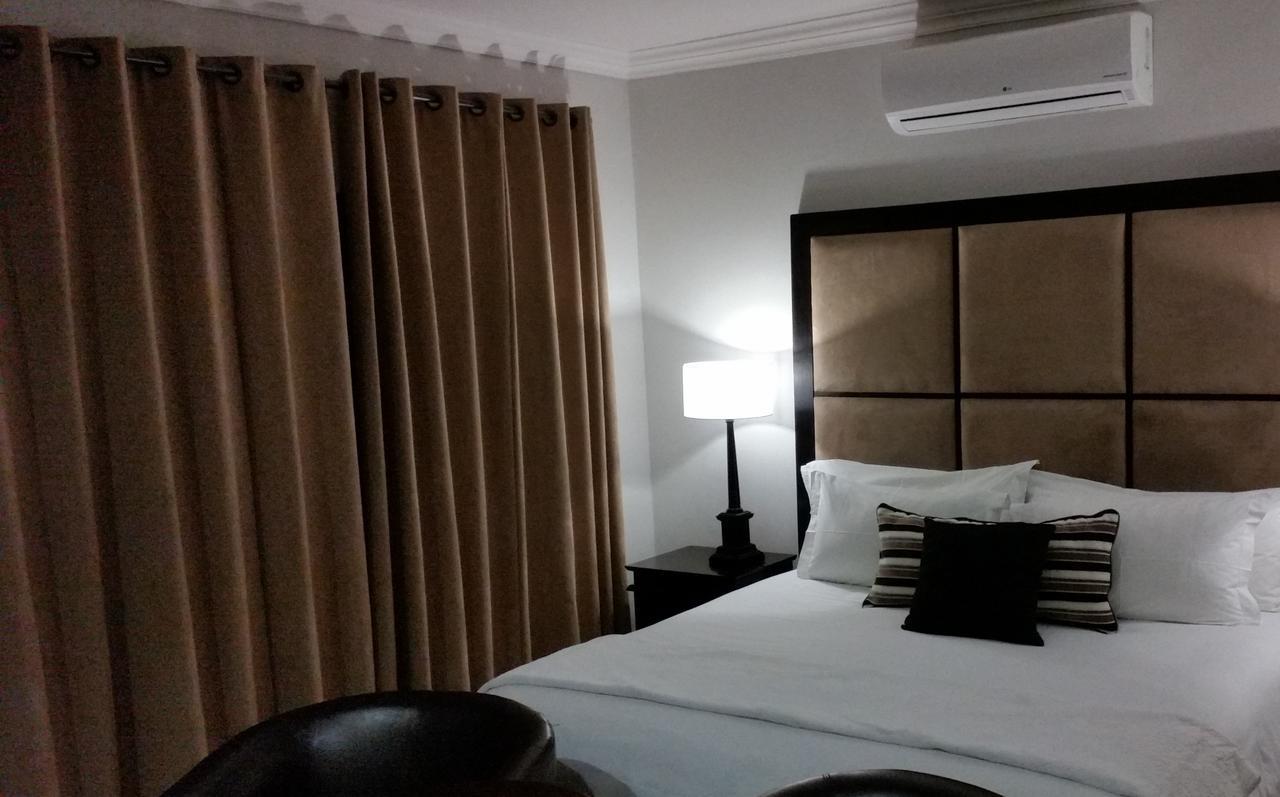 Rosebank Lodge Guesthouse By Claires Johannesburg Ngoại thất bức ảnh