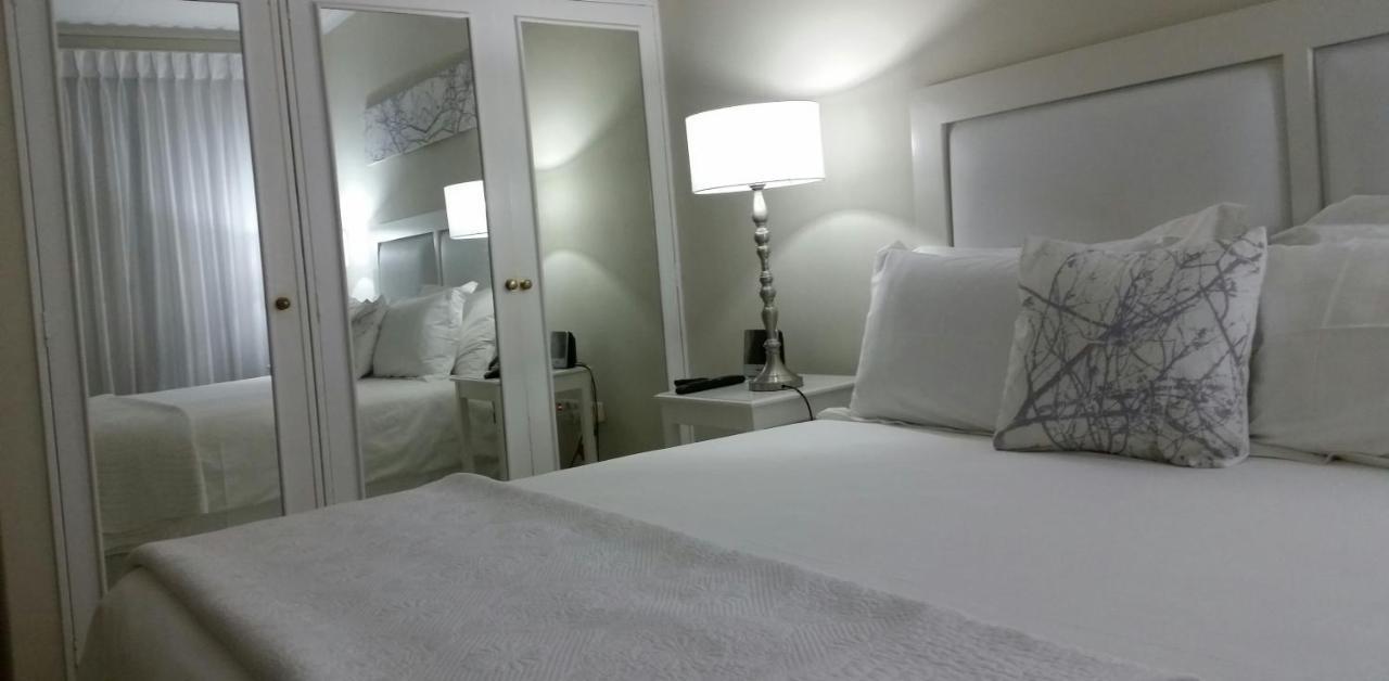 Rosebank Lodge Guesthouse By Claires Johannesburg Ngoại thất bức ảnh